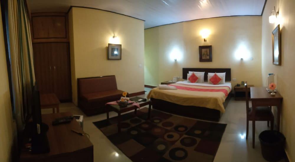 सहारा Heritage & Formerly Fortune Itc